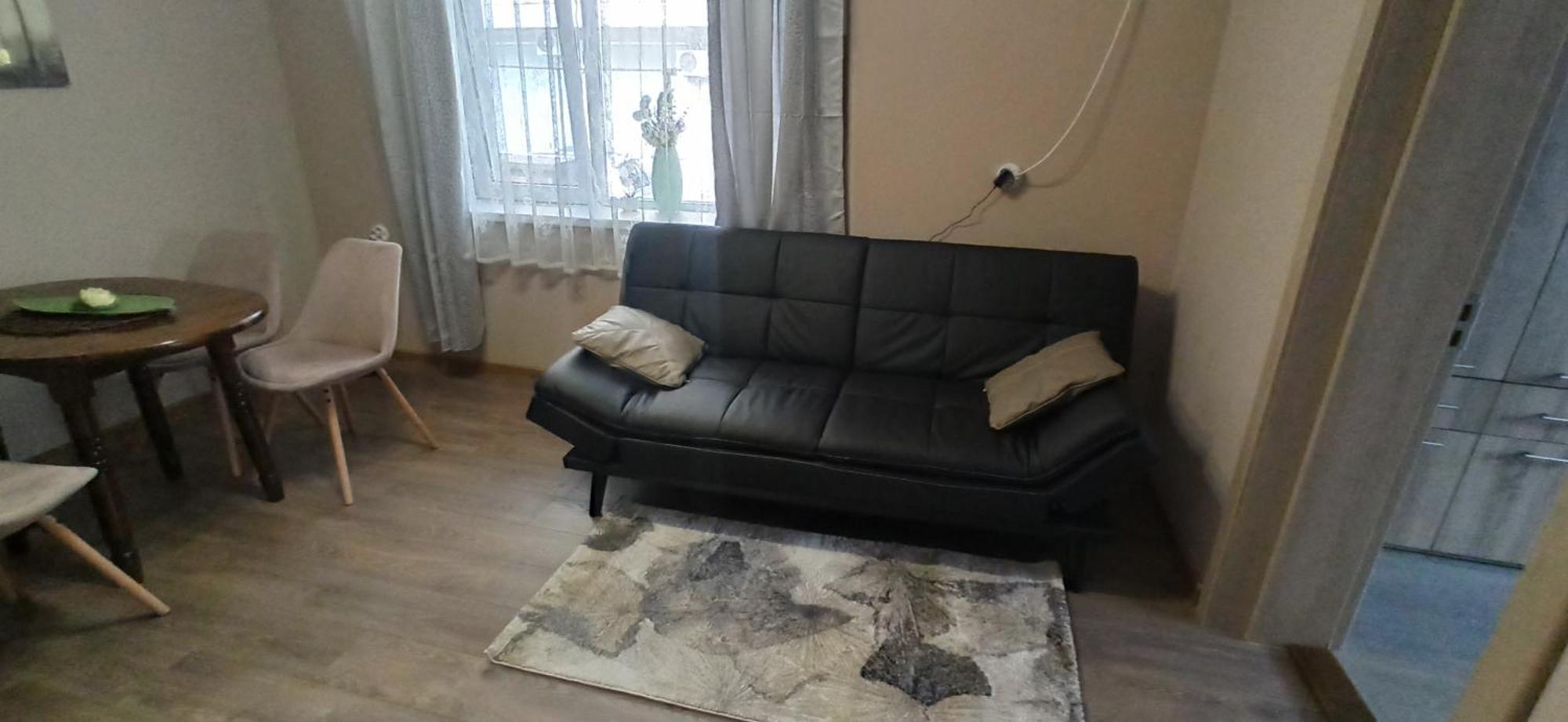Apartment Aпартамент габи - център , тихо място , паркинг, Cash Only Stara Zagora